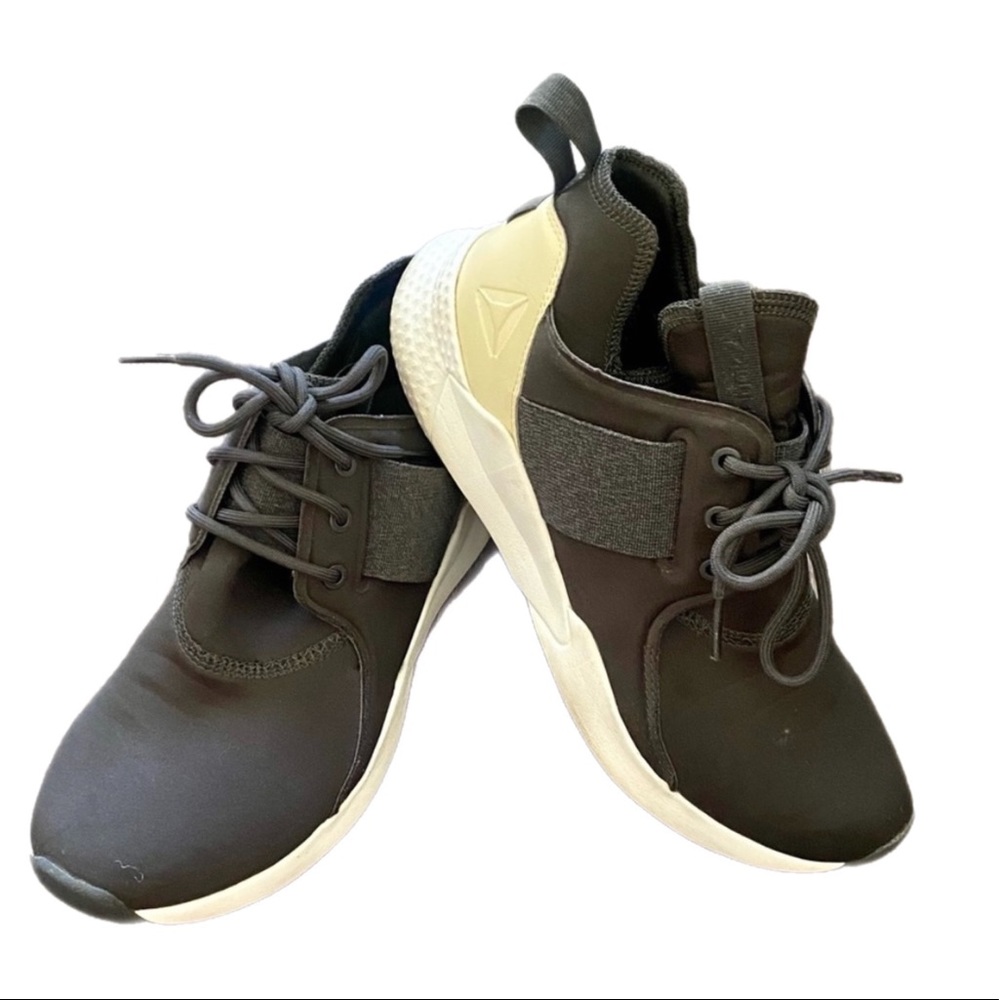 Reebok Training Sneakers